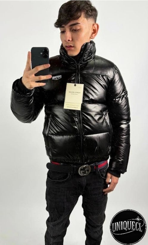 Chaqueta Puffer Brillante Negra con Capucha Desmontable